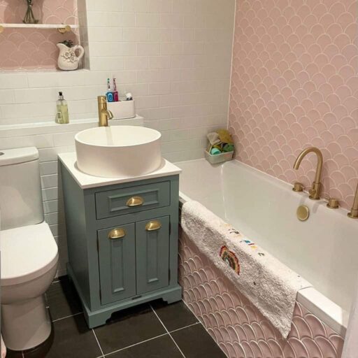 vanity unit,bathroom vanity unit,bespoke vanity unit,painted vanity unit,vanity unit with sink
